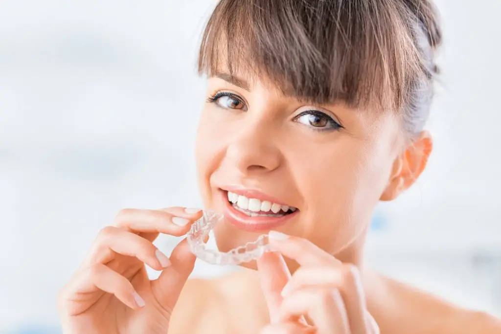 Exploring the Benefits of Clear Aligners with Integrated Sensors